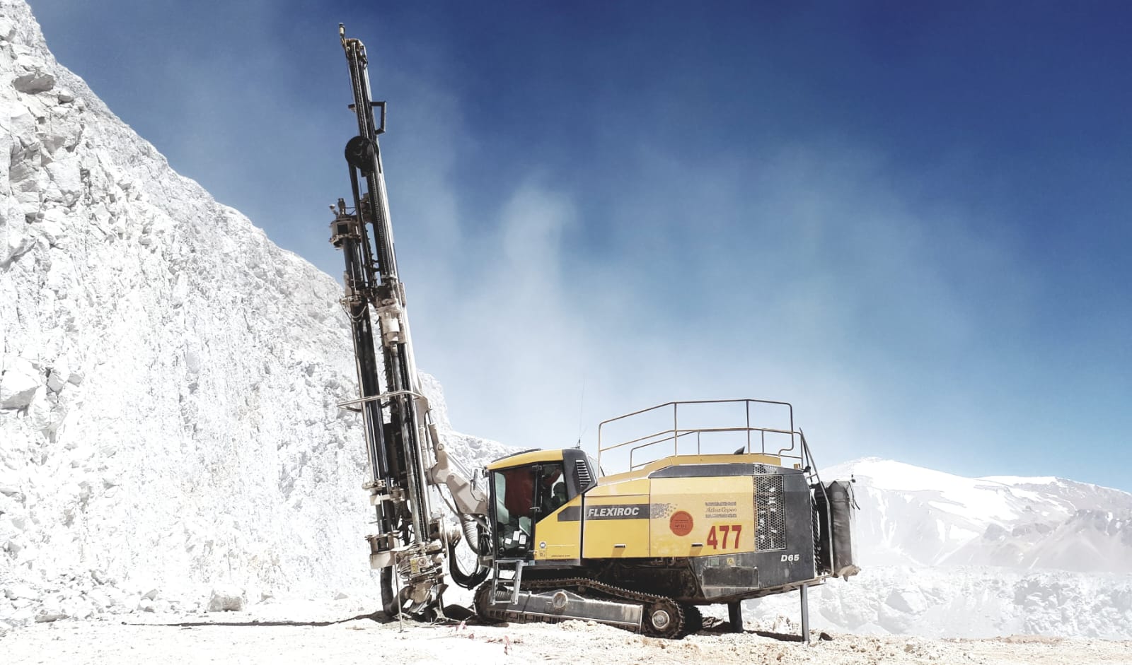 Perforadora FlexiROC D65 en cantera